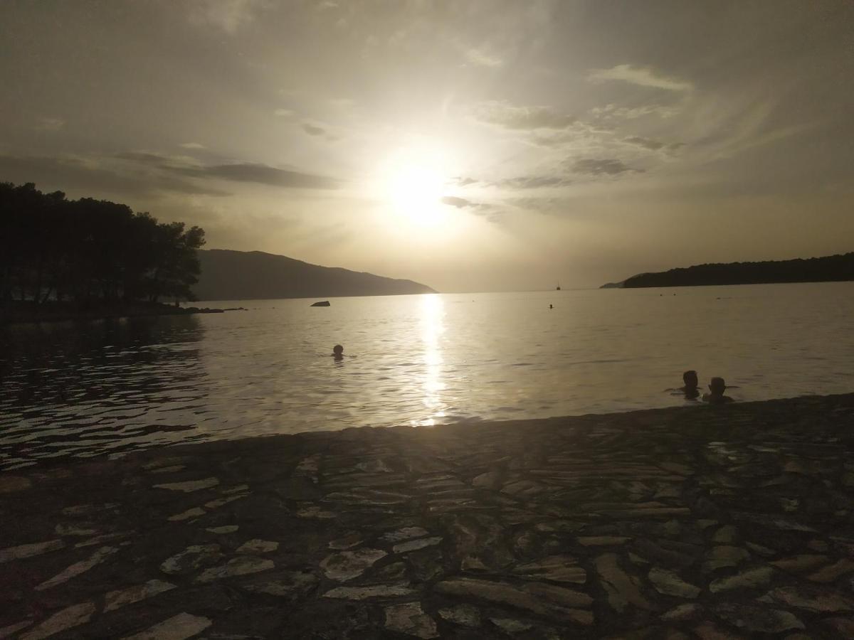Guesthouse Wish Stari Grad  Zewnętrze zdjęcie