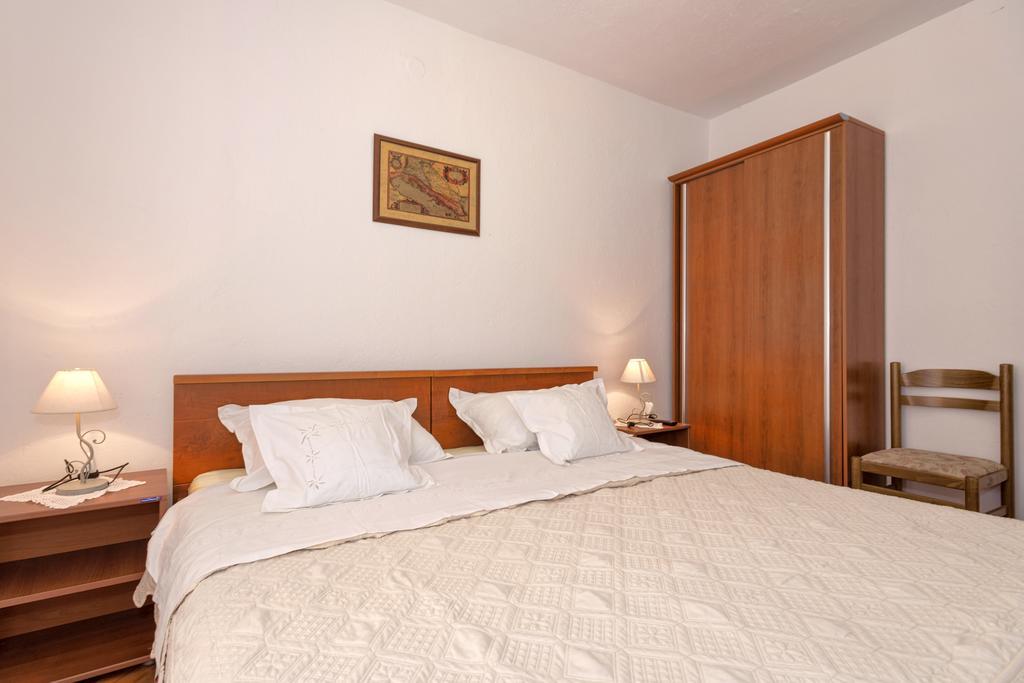 Guesthouse Wish Stari Grad  Pokój zdjęcie