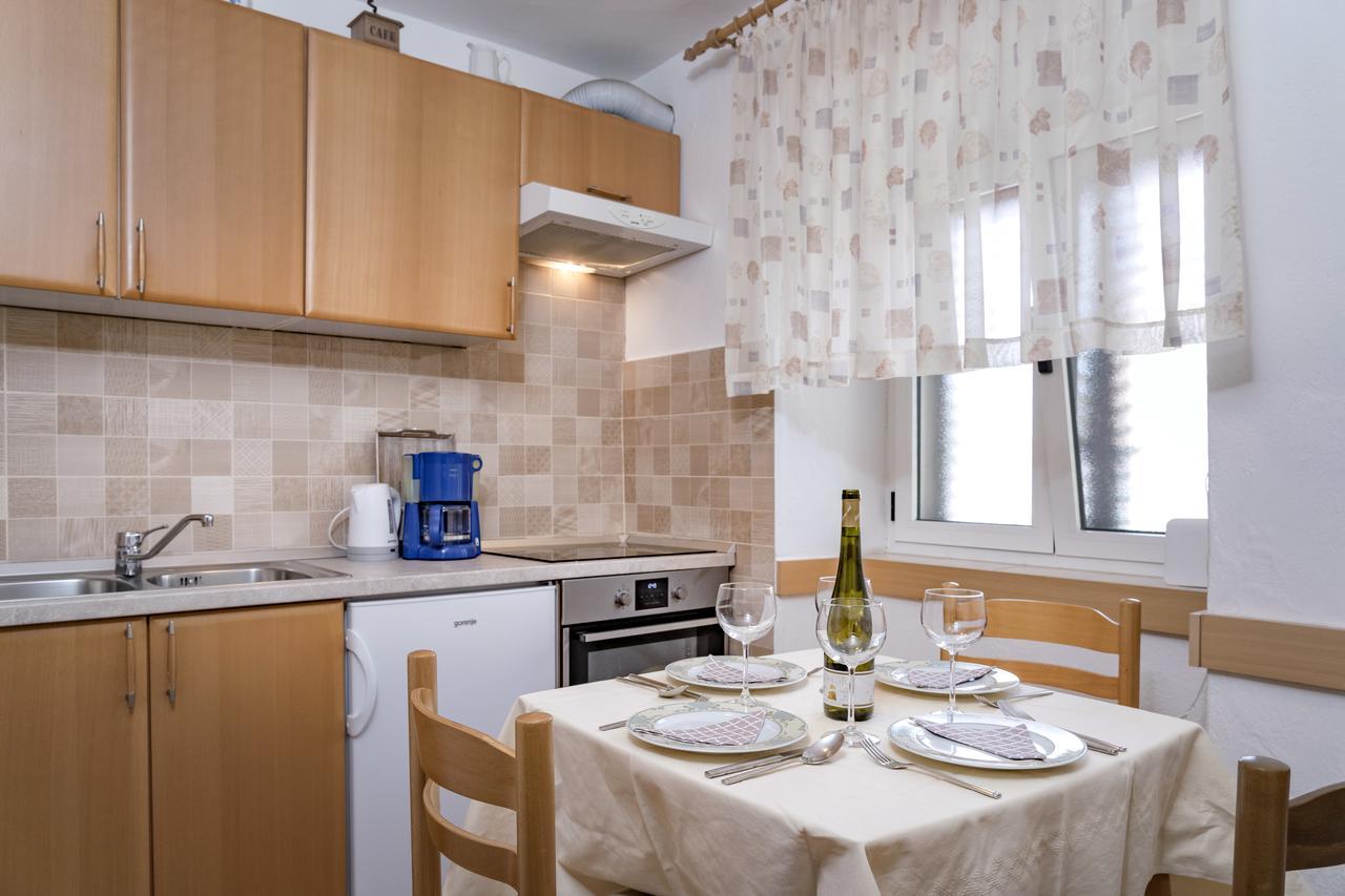 Guesthouse Wish Stari Grad  Zewnętrze zdjęcie