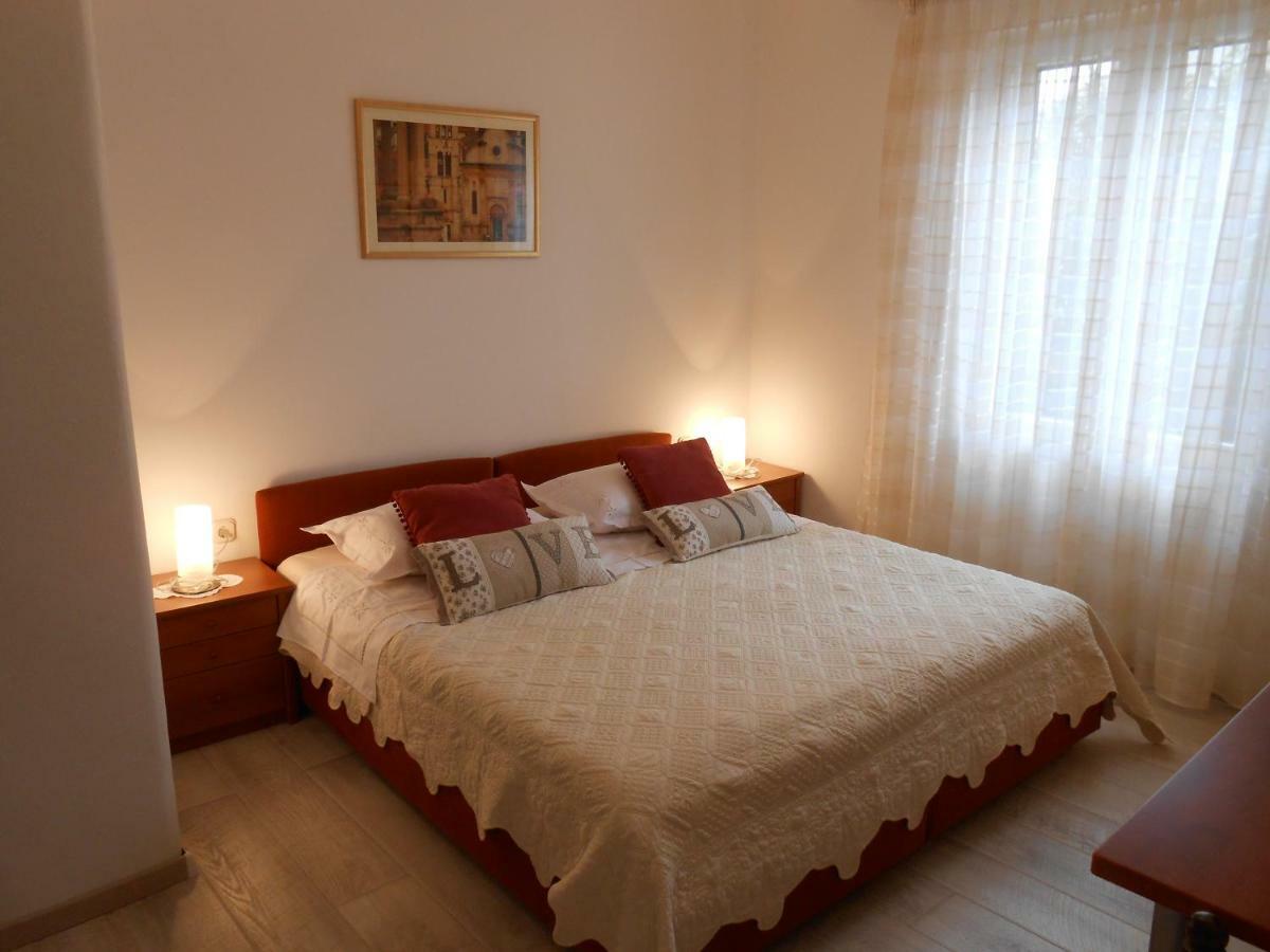 Guesthouse Wish Stari Grad  Zewnętrze zdjęcie