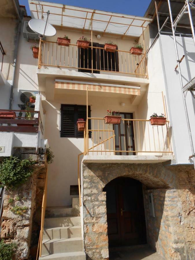 Guesthouse Wish Stari Grad  Zewnętrze zdjęcie