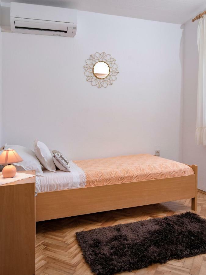 Guesthouse Wish Stari Grad  Zewnętrze zdjęcie